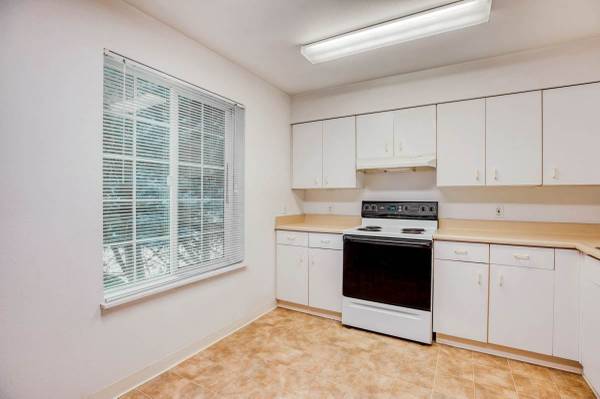 $352 / 2 habitaciones - 807 pies cuadrados - ¡Increíbles comodidades pueden ser tuyas! 2 habitaciones, 1 baño (Shelton)63659746984705124