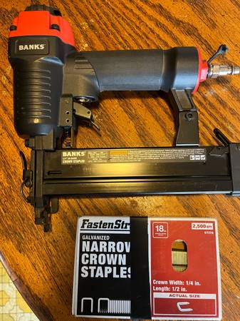 1/4 “ crown stapler 1