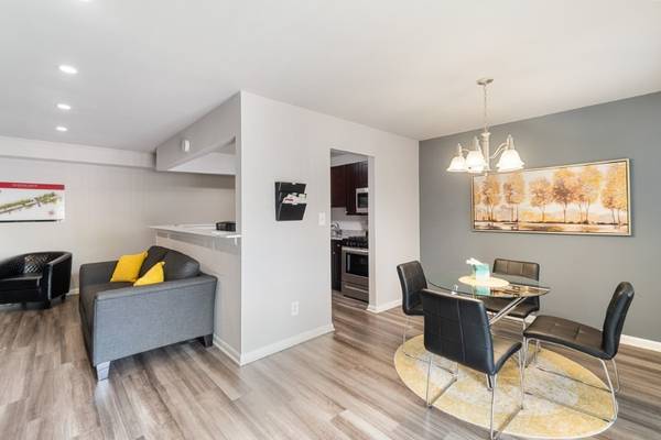 $1,810 / 2br - Lavaplatos, Lavadora/Secadora en Unidades de 2 Dormitorios 2 Baños, 2 BD (1 Giard Dr, Woodlawn, MD)63694554509955124