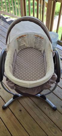 Graco Bassinet 1