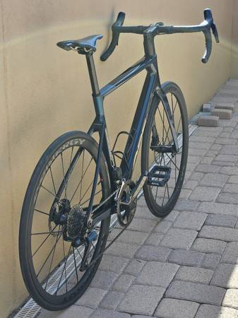 Road bicycle 1