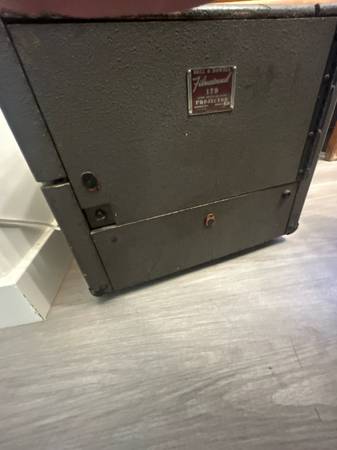 Vintage Bell & Howell Filmosound 179 16mm Sound On Film Projector Model E - $500 (Los Angeles)63471469260161124