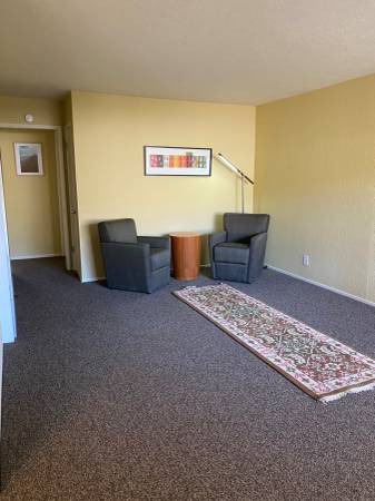 $1,995 / 2br - 750ft2 - Laurel district gated with private deck (oakland hills / mills)63657964805121121