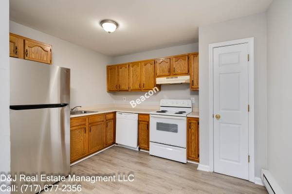 $1,295 / 2br - 900ft2 - Remodeled Apartment 2Bed/1Bath for rent, Pets Welcomed! (North East/Elkton)63694780288129120