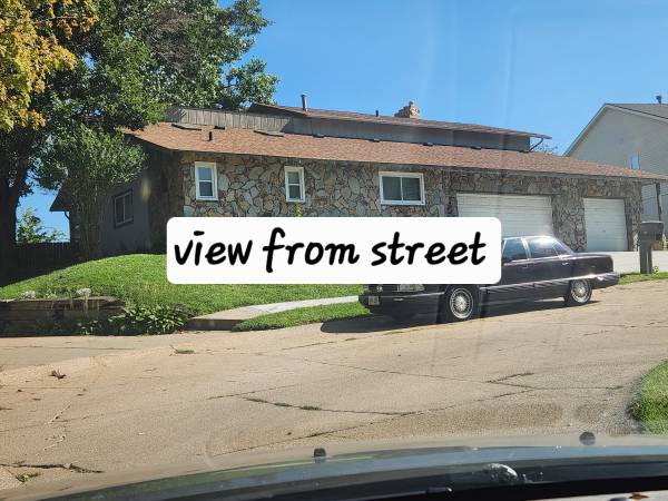 $2,100 / 3br - 2364ft2 - Upgraded duplex (Rambleridge)63968761065602120