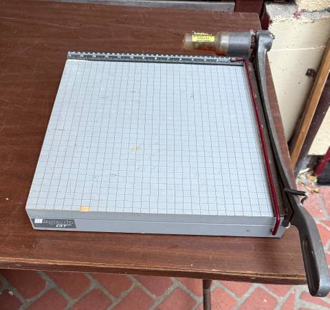 Ingento 16” paper cutter 1