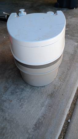 Chemical toilet 1