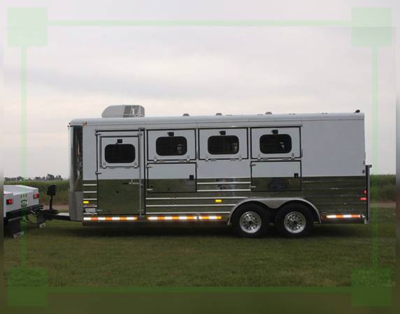 Bumper Pull 4H Trailer 1