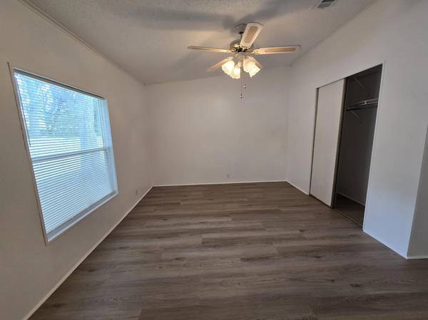 $1,300 / 2br - 900ft2 - Move-In Ready - 2 bed/2 Bath in Gated 55+ Community (Daytona Beach)63791498319873121