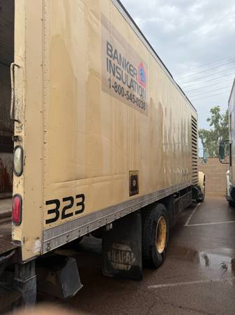 1999 International 4700, 24' - Photo 3