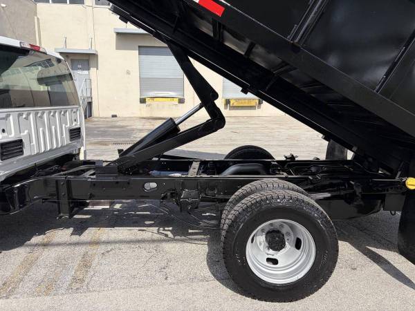 2018 Ford F350 SD DRW - Photo 9