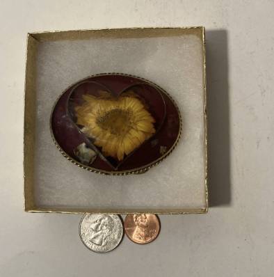 Vintage Metal Belt Buckle, Brass, Nice 3D Flower Design, Nice Western 1