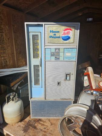 Pepsi soda machine 1