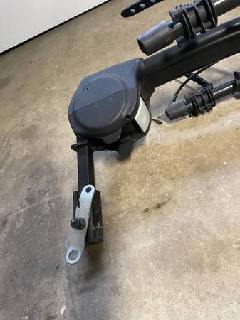 Thule folding bike rack 1