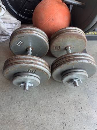70Lb Adjustable Dumbells 1