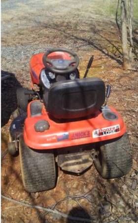 RIDING MOWER TRACTOR TRACTORS LAWN MOWER TRACTOR I PAY YOU ANY COND 1