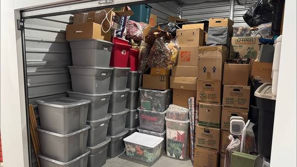 Wanted > That storage unit full of stuff you are tired of paying for! 1