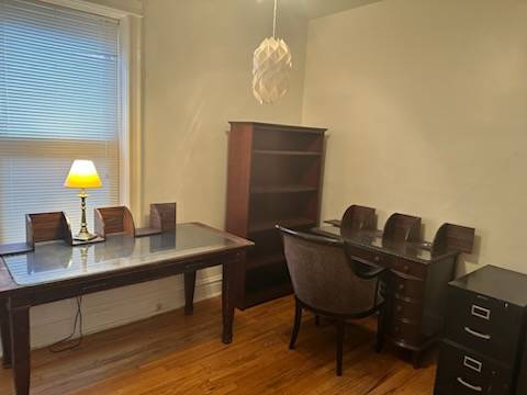 $2,500 / 3br - Spacious 3 Bed/1 Bath w/ Hardwood, Updated Appliances, Separate LR/DR (Uptown/Andersonville - by Clark and Lawrence)63781279782531123