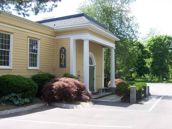 $895 STOUGHTON Office Space  (18" X 13')63856336155779122