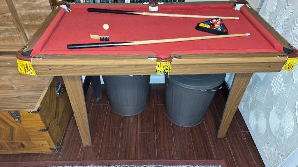 Mini pool table 1