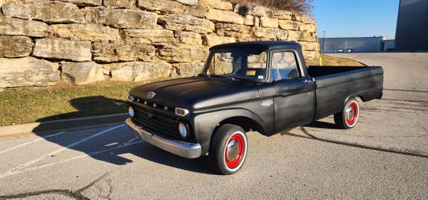 1966 FORD F-250 CAMA LARGA TRANSMISIÓN MANUAL DE 4 VELOCIDADES - $6,990 (arnold)63621359164673121
