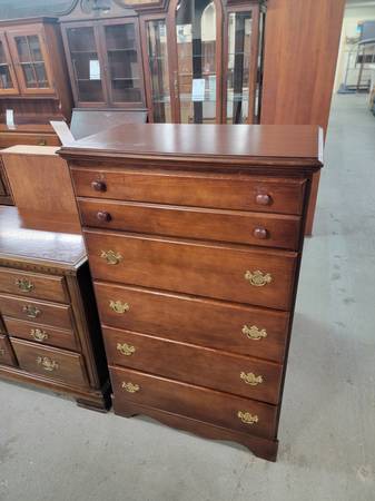 Five Drawer Tall Mahogany Wood Dresser Chest #477-24 1