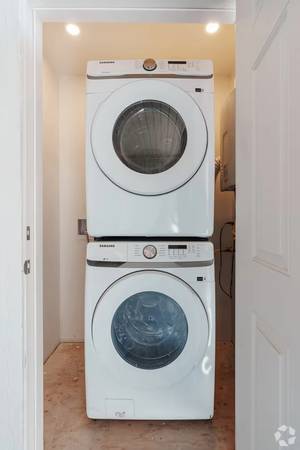 $1,895 / 2br - Come tour with us!!! (Visalia)63809616460801120