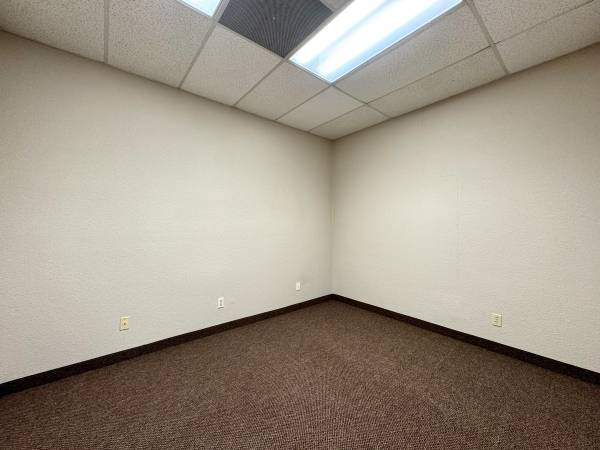 $703 / 803ft2 - Office Space in the Park Marina Plaza (Redding, CA)63972528881411122