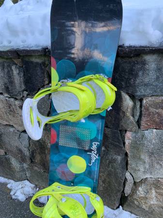 Burton Feather Snowboard Burton Stiletto Bindings 140cm - sporting