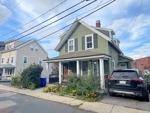 $3,400 / 3br - 1222ft2 - Casa unifamiliar con estacionamiento, terraza, 3 habitaciones y 1.5 baños, 1 de octubre (Brighton - Centro de Brighton)63699525885185120