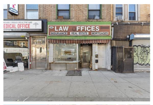 $2,000 / 425ft2 - Great Retail Opportunity in Crown Heights 868 Nostrand Ave $2000 (Brooklyn)63949685937795120