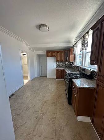 $1,580 / 3br - 1000ft2 - Amplio dúplex de 3 habitaciones⚒︎2 baños ⚒︎ ¡Ubicación muy ideal! (santa clara)63668111590913123