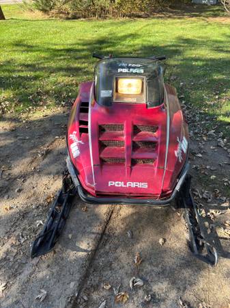 Polaris Snowmobile 1