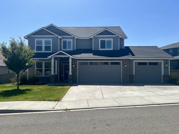 $685,000 / 5br - 3029ft2 - Upgraded Home for Sale (Richland)64145504493697120