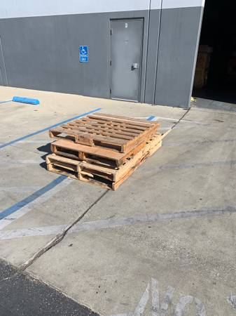 FREE SHIPPING PALLETS 1