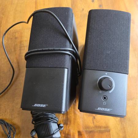 Bose Speakers Desktop (Companion 2 Series III) - electronics