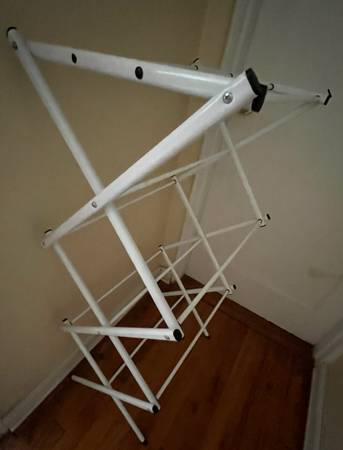 Foldable clothes dryer rack 1