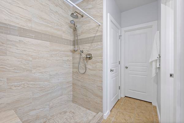 $615,000 / 1889ft2 - Main bedroom on the first level!  3 bed 2.5 bath plus loft SISTERS (Village At Coldsprings)63839295169667124