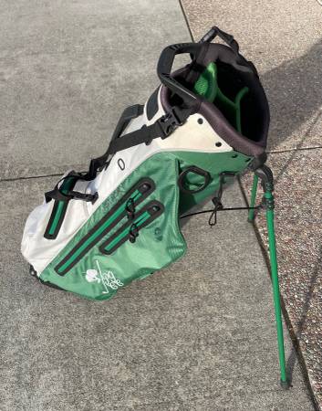 Titleist StaDry Golf Stand Bag 1