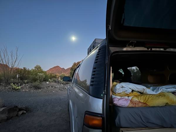 Suboverland Chevy Suburban camper todoterreno 4WD - $15,00063439654839681122