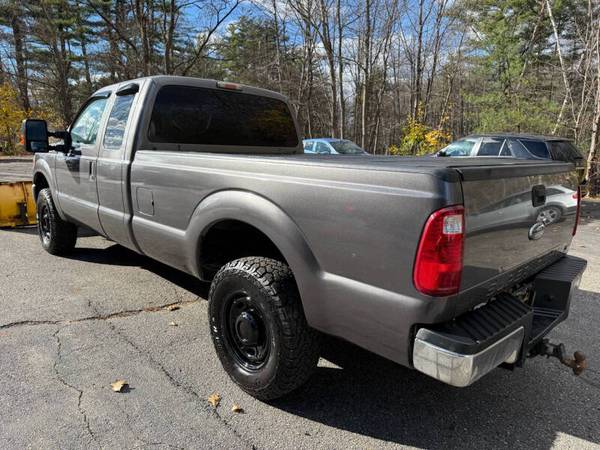 $18,999 2011 Ford F-250 Super Duty XL, 4x4, Plow, 84K, Ext Cab - $18,999 (Laconia)63615292594307122