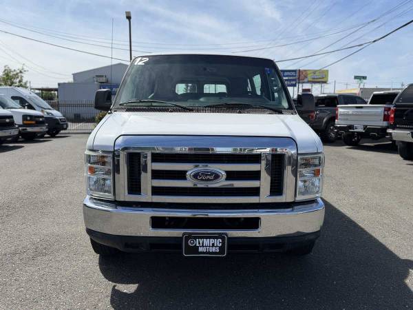2012 Ford Econoline Wagon XLT - Photo 6