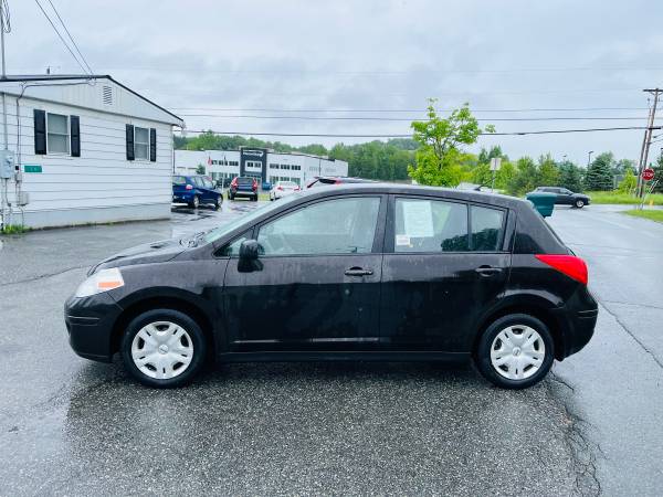 2010 Nissan Versa - S  4- Speed Automatic 4cyl. Loaded  Southern Vehicle No Rust - $4,995 (Derby vt)63622594001795121