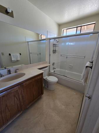 $1,000 / 1br - Nice room in Quiet House (rohnert pk / cotati)63994098855938122