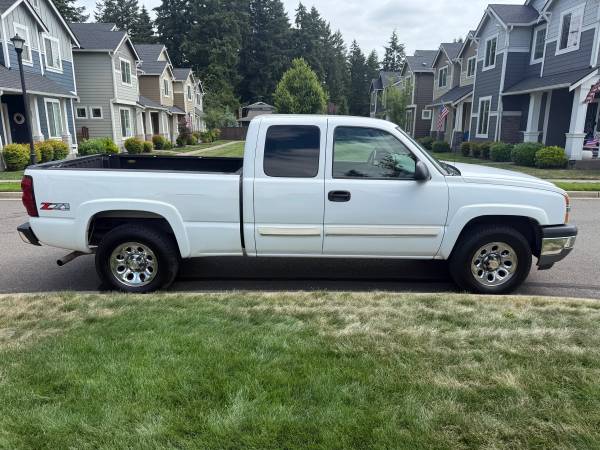 2005 Chevrolet Silverado LT 1500 4X4 Z71 - $7.900 (Puyallup)63470886070531124