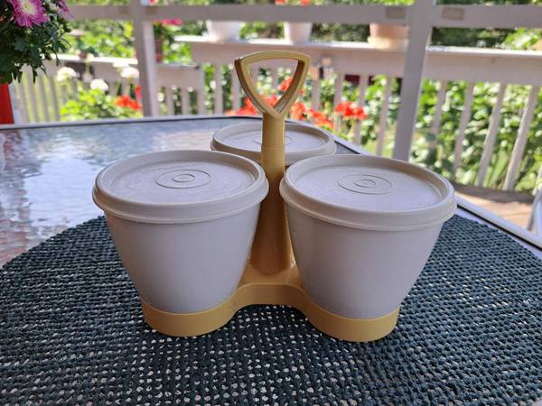 Vintage Tupperware 757 8-piece almond-gold Condimate caddy 1