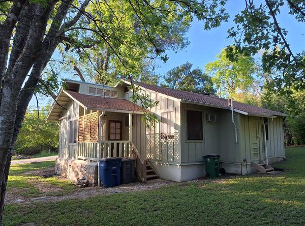 $1,540 / 2br - 840ft2 - Lovely 2-1 Cottage 8 Minutes downtown (South Austin)64024342783361121
