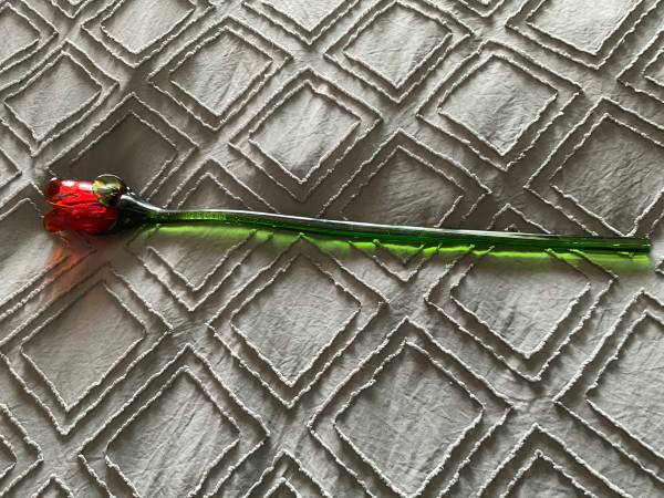 LONG STEM GLASS ROSE 48cm LONG…price in pesos 1