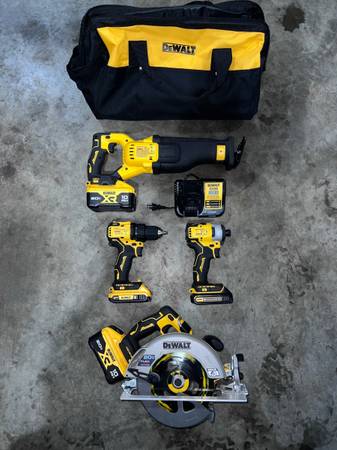 Cordless tool kit 1