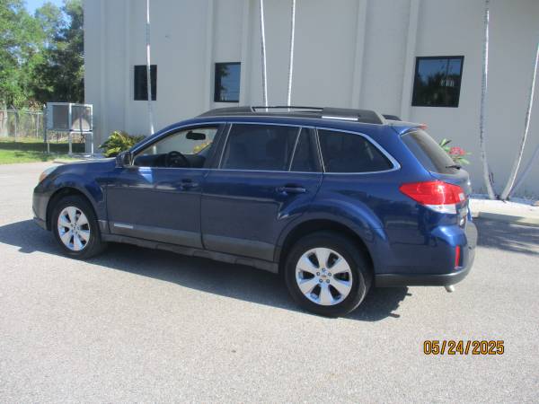2010 SUBARU OUTBACK - $3.488 (Clearwater)63443391548801122